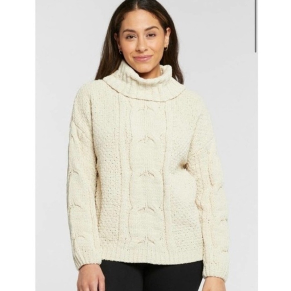 Cable Knit Ivory Cream Chenille Sweater - Picture 4 of 10